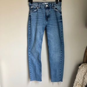 Bershka Women’s Straight Cropped Light Wash Jeans